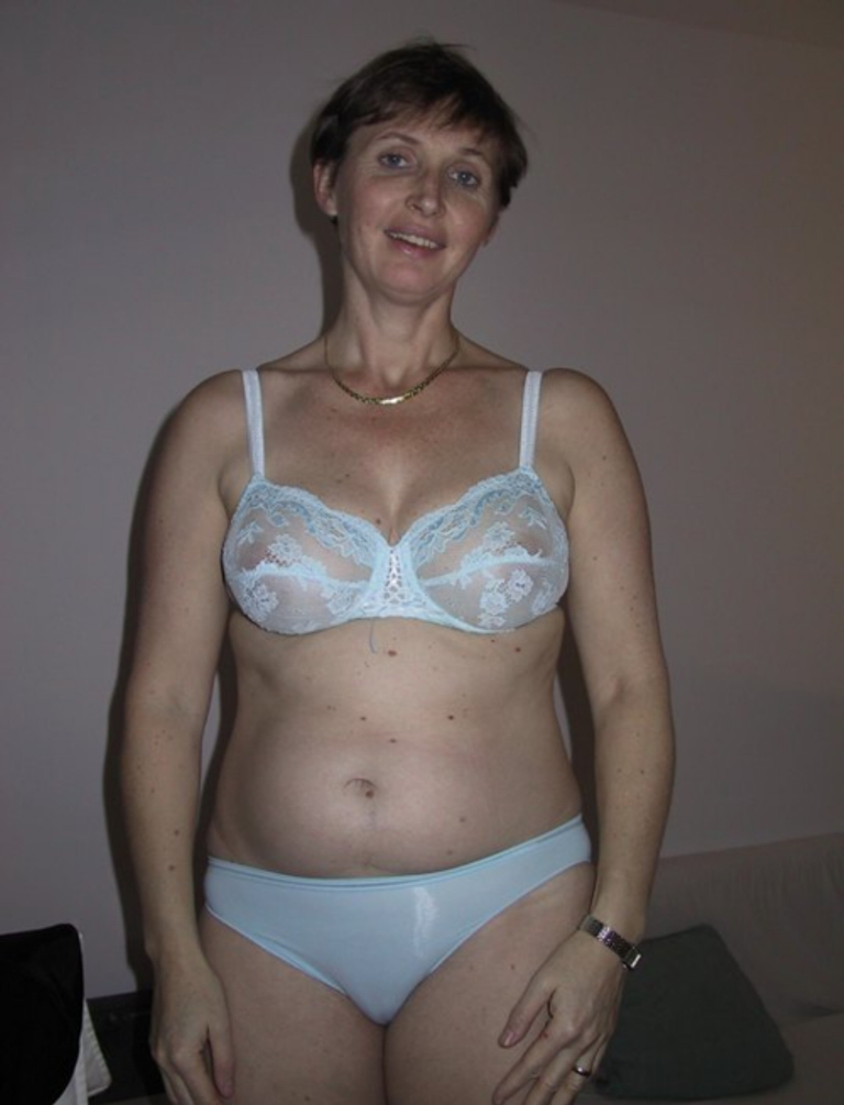 Mature Bra Pics