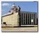 памятник Ф.Э.ДЗЕРЖИНСКОМУ на фоне здания городского совета