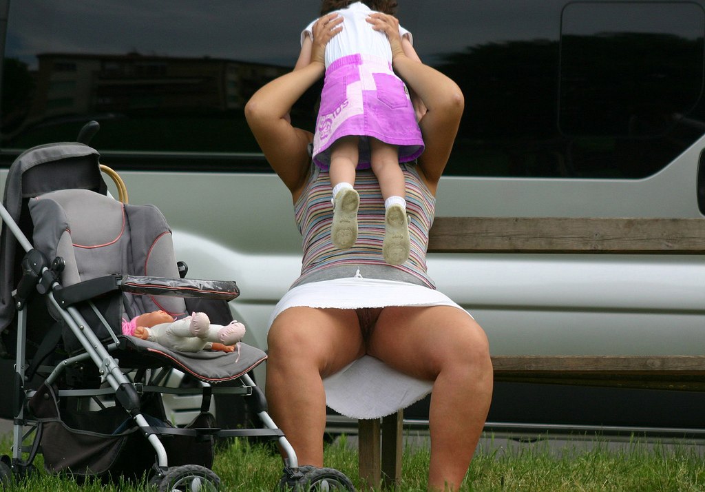 Hot Upskirt Pic